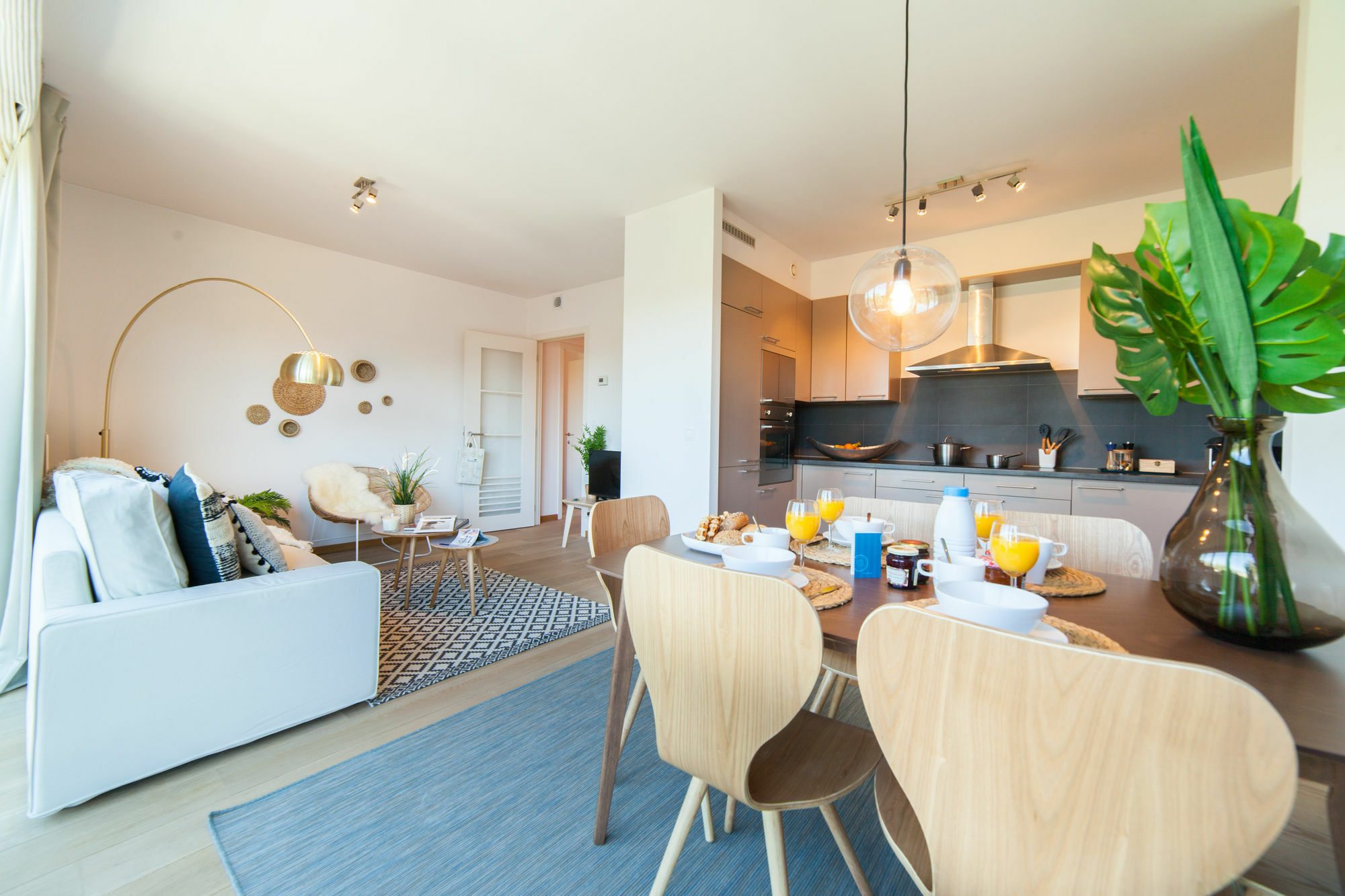 Sweet Inn Apartments - Germoir Брюссель Экстерьер фото